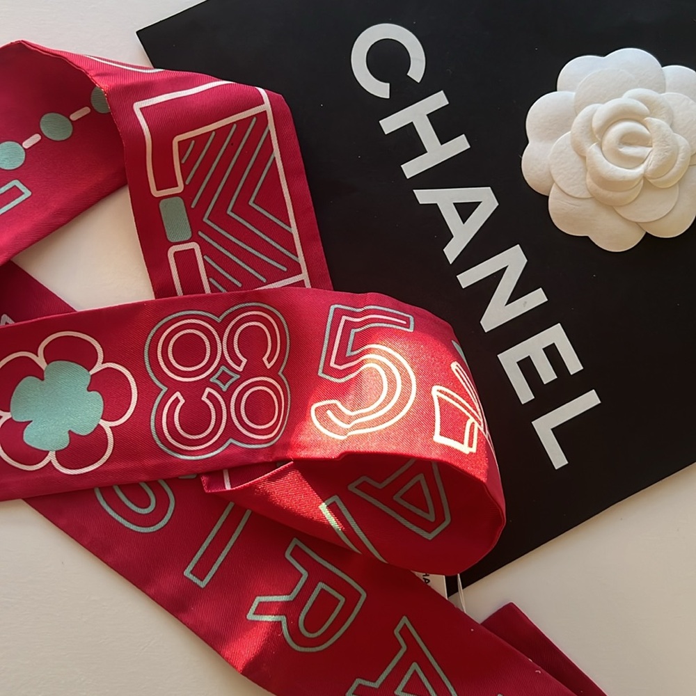 Chanel Red Slim Bandeau Twilly Scarf - Picture 3 of 4
